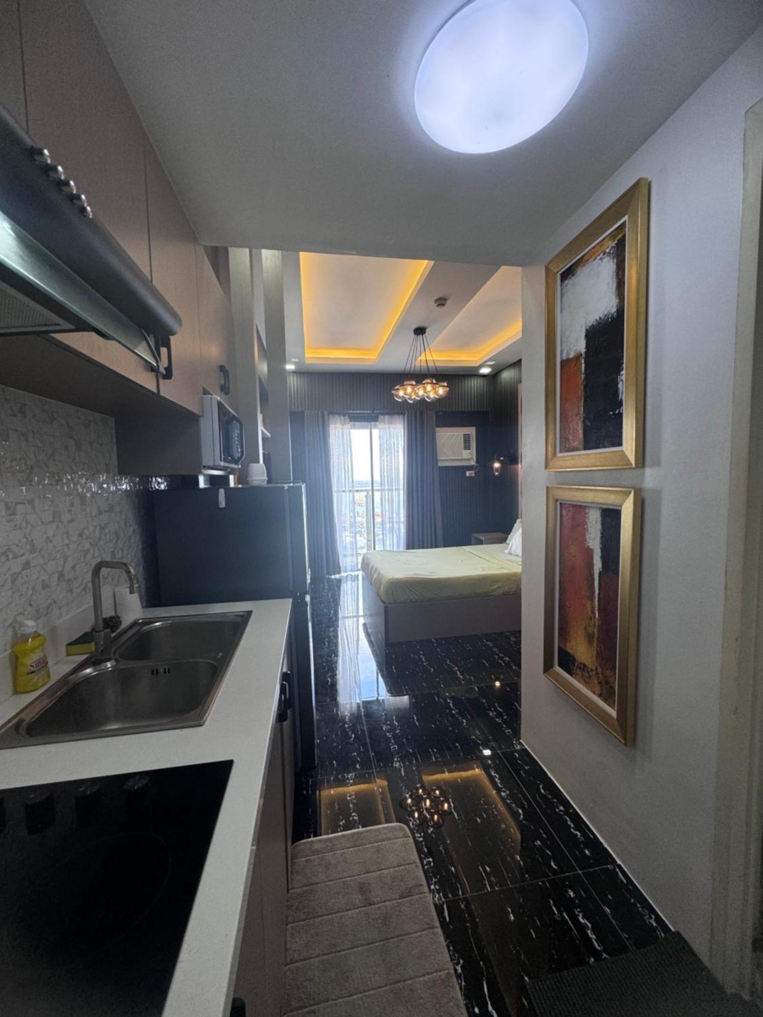 Luxanos Condo Place- Sunvida Tower Cebu Εξωτερικό φωτογραφία