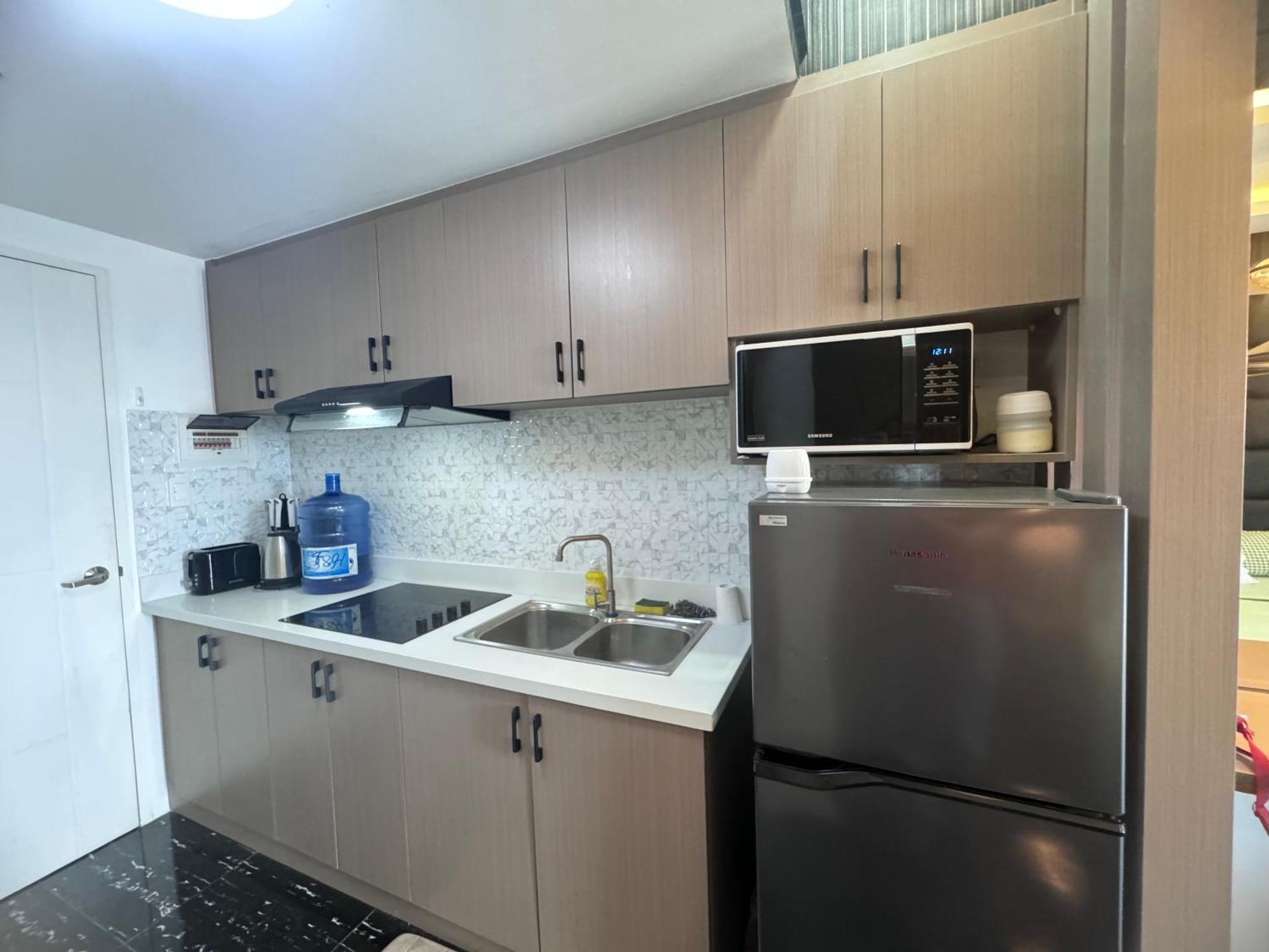 Luxanos Condo Place- Sunvida Tower Cebu Εξωτερικό φωτογραφία