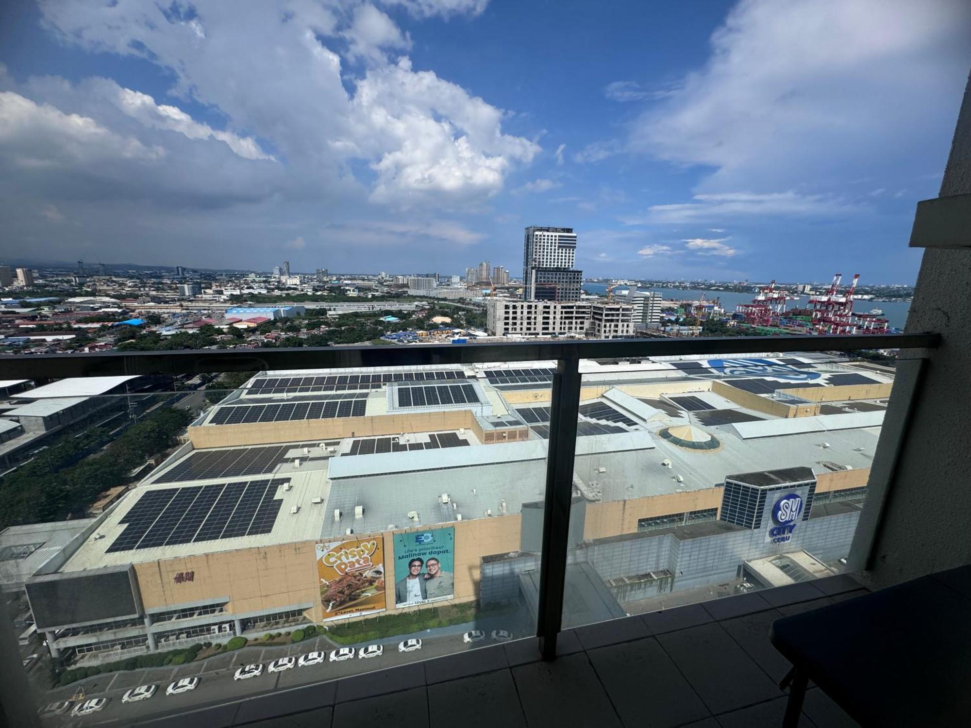 Luxanos Condo Place- Sunvida Tower Cebu Εξωτερικό φωτογραφία